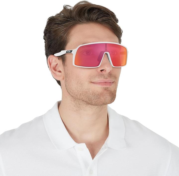 Actual product image Oakley Sutro (Polished white, prizm field)