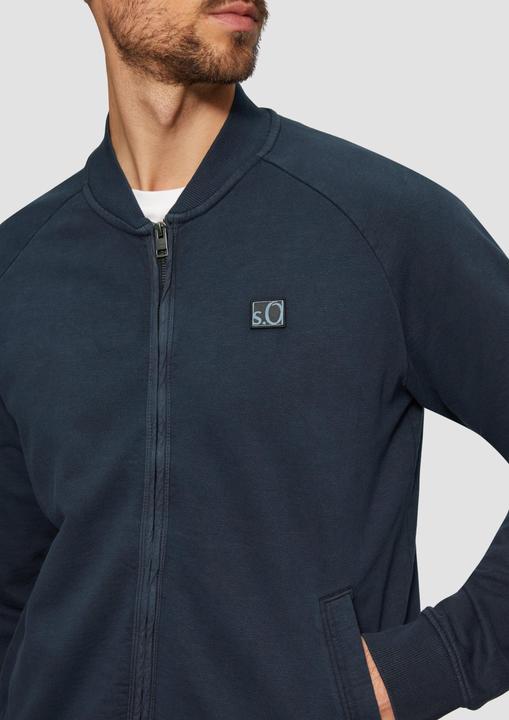 Produktbild s.Oliver Sweatshirt Jacke Jacke mit Garment Dye und Raglanärmeln (M)