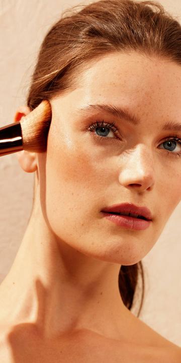 Immagine prodotto St. Tropez - Tantour & Applicator Brush (Correttore)