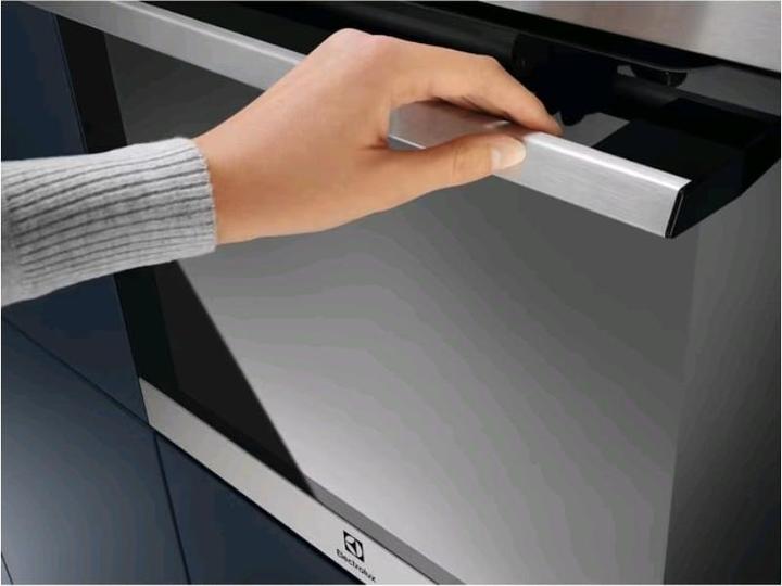 Actual product image Electrolux EOM4P46TX 72 L 2990 W A+ Stainless steel