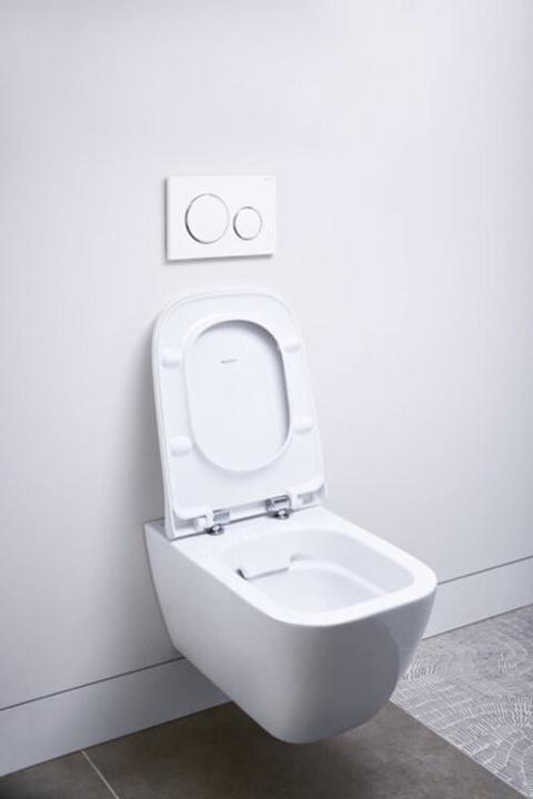 Actual product image Geberit Keramag / WC seat Smyle Square white Antibacterial with soft-closing mechanism 500687011