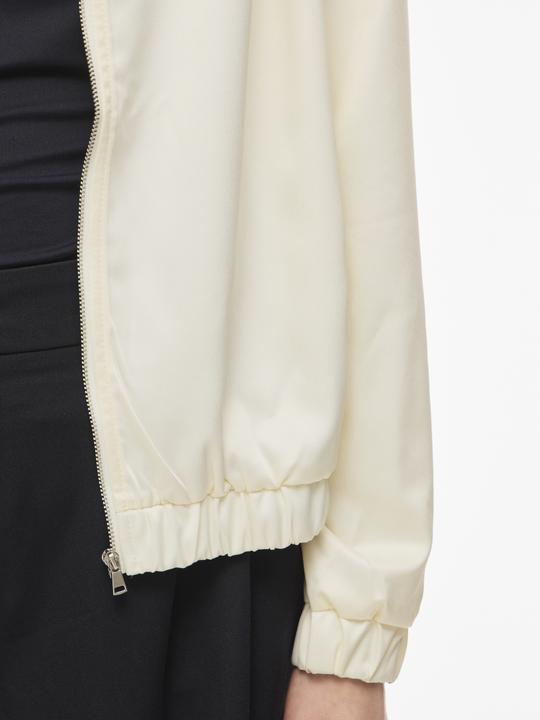 Actual product image Vila VIELLIE Zip-up Bomberjacke (44)
