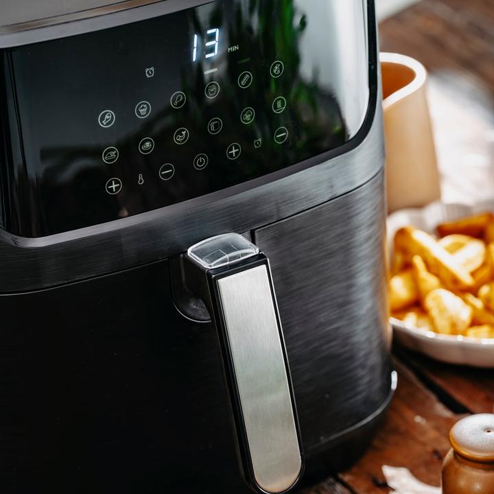 Produktbild Adler Tischgrill AD 6317 Air Fryer Ofen, 12 Programme, 5,5 L, Schwarz