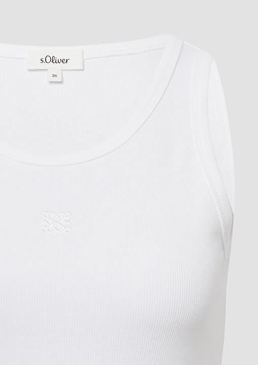 Produktbild S.Oliver T-Shirt Ripp-Top im Slim Fit mit Stickerei (44)