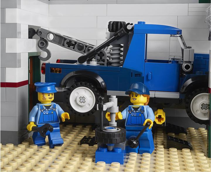 Produktbild LEGO Eckgarage (10264, LEGO Creator Expert)