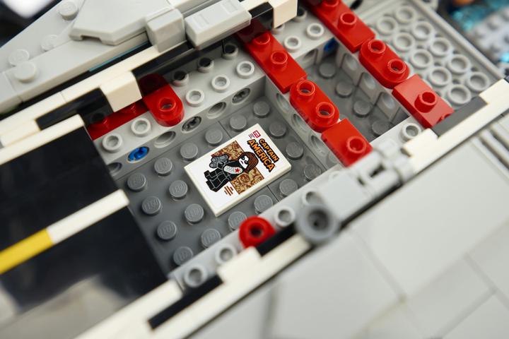 Produktbild LEGO Super Heroes S.H.I.E.L.D.-Helicarrier (76354, LEGO Marvel)
