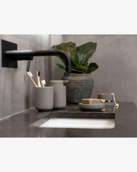 Immagine prodotto Zone Denmark Tazza per spazzolino da denti Ume Taupe (11,5 x 9,5 x 9,5 cm)