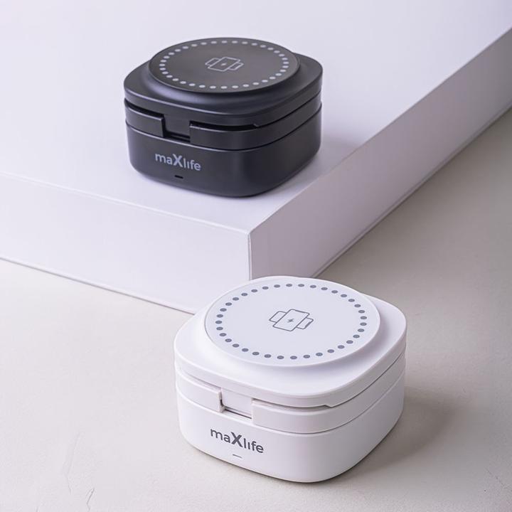 Actual product image Maxlife MXWC-06 magnetic wireless charger 15W black 3in1 (15 W)