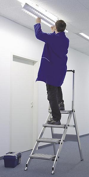 Image du produit kaiserkraft Escalier pliable en aluminium (Escabeau, 36 cm)