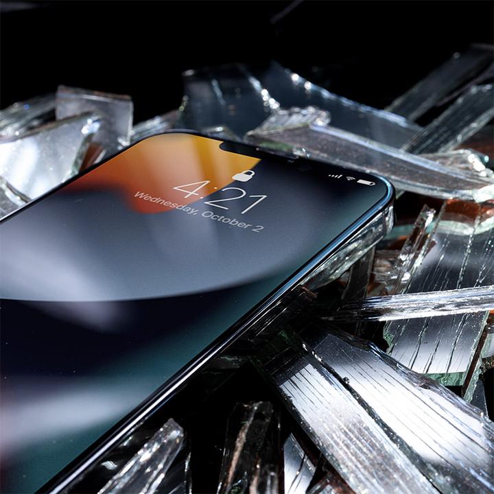 Actual product image Crong 7D Nano Flexible Glass - Niepękające szkło hybrydowe 9H na cały ekran iPhone 13 mini (Apple iPhone 13 mini)