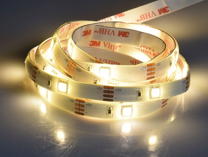 Actual product image König Design LED Stripe Set TV Backlight USB, 4x 50cm, warm white 3000K TV Ambient (40 cm, Indoor)