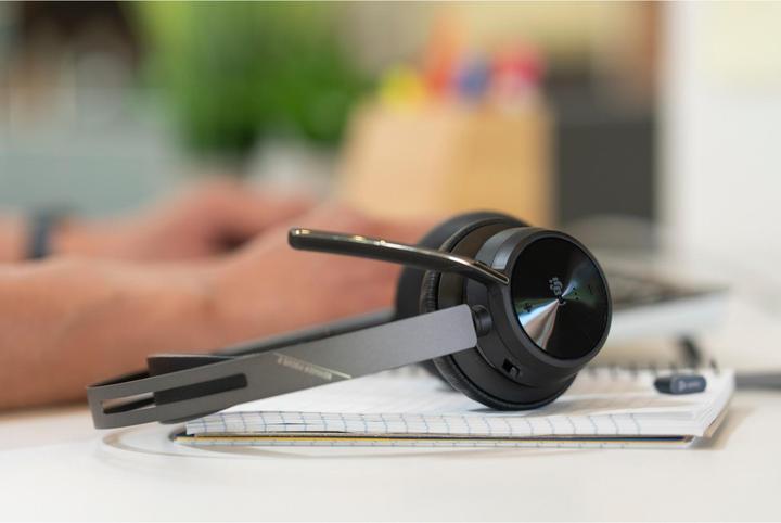 Image du produit Poly Voyager Focus 2 (Sans fil, Filaire, USB-C)