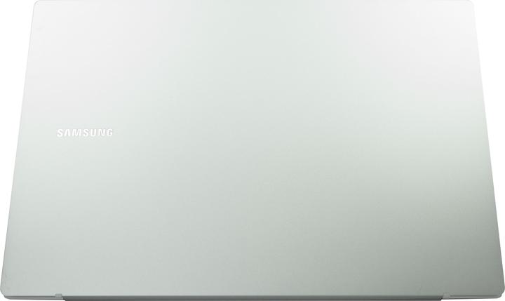 Actual product image Samsung Galaxy Book2 Go 4 | 128GB 5G | silver | EN (14", 128 GB, 4 GB, DE, Snapdragon 7c Plus Gen 3)