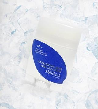Actual product image Isntree Hyaluronic Acid Airy Sun Stick (Sun stick, SPF 50, 22 ml, 22 g)