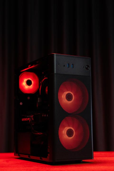 Image du produit Medion Recon E45 (AMD Ryzen 5 5500, 16 Go, 1000 Go, GeForce RTX 4060)
