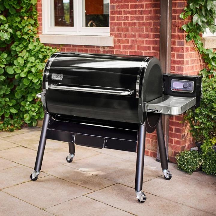 Actual product image Weber SmokeFire EX6 GBS