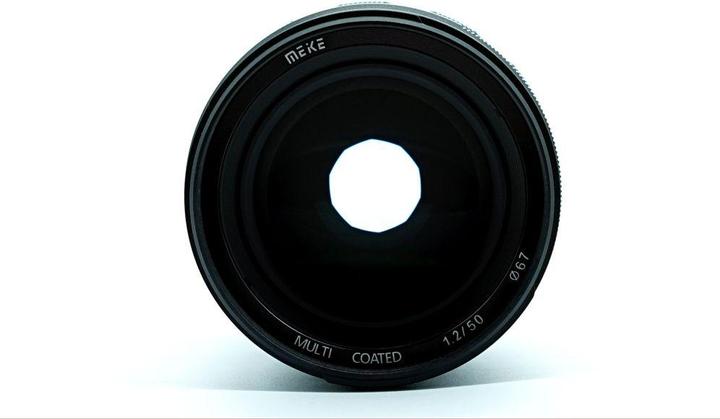Actual product image Meike 50mm 1.2 L mount (Leica L, APS-C / DX)