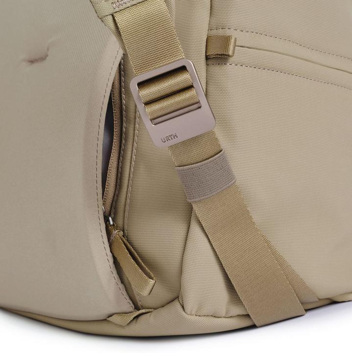 Actual product image Urth Arkose 20L Backpack + Camera Insert (Beige) (Photo backpack, 20 l)