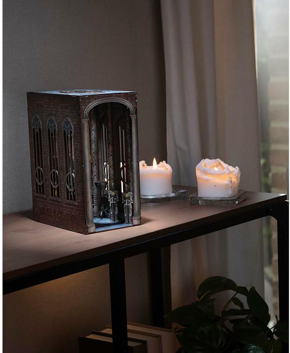 Actual product image Revell Tiny Adventure Iron Throne - House of the Dragon