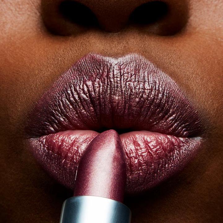 Actual product image MAC Cosmetics Lipstick (Plum Dandy)