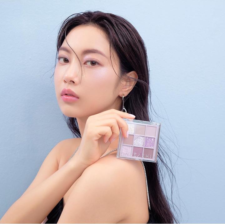 Actual product image Unleashia Glitterpedia N°4 All of Lavender Fog (Lavender Fog)