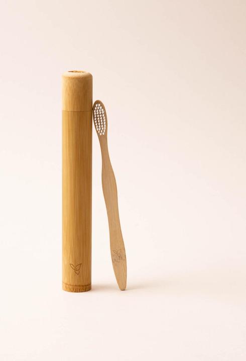 Actual product image Noya Bambus Zahnbürste und Reisebox (Soft, 1 x)