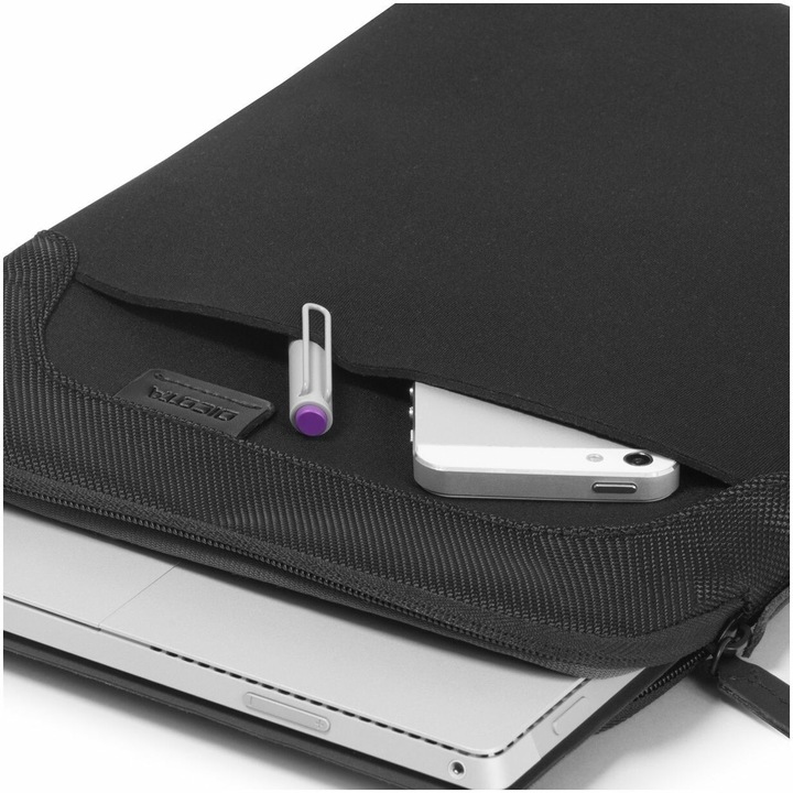 Actual product image Dicota Ultra Skin PRO (13.30", Universal)