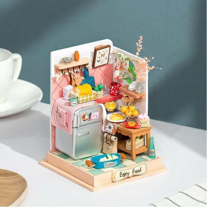 Actual product image Robotime Rolife DYI House: a slice of life - Kitchen