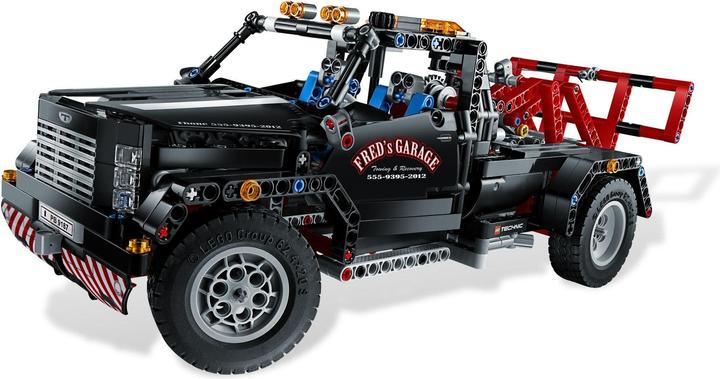Actual product image LEGO Pick up tow truck (9395, LEGO Technic)
