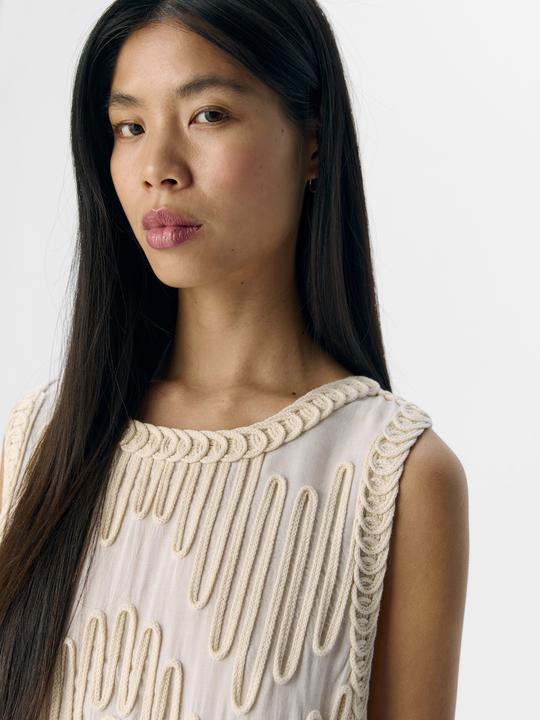 Actual product image Object Bestickter Oberteil (XL)