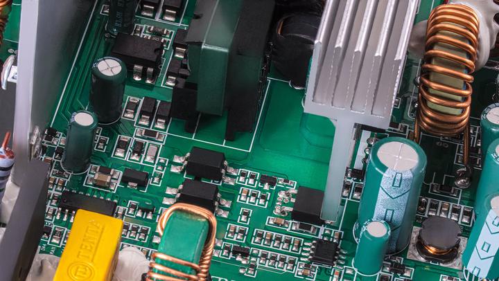 Produktbild Mars Gaming MPIII650 Netzteil 650 W 20+4 pin ATX ATX Schwarz (650 W)