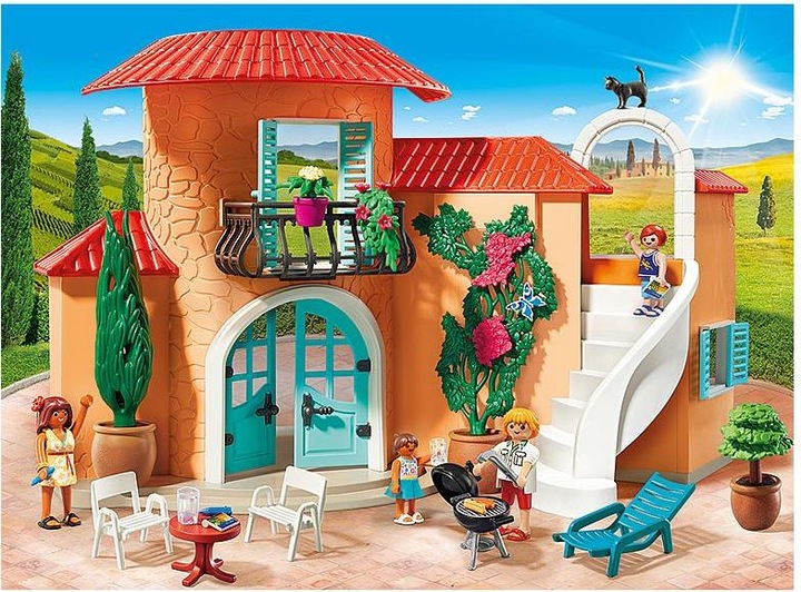 Actual product image Playmobil Sunny holiday villa (9420)