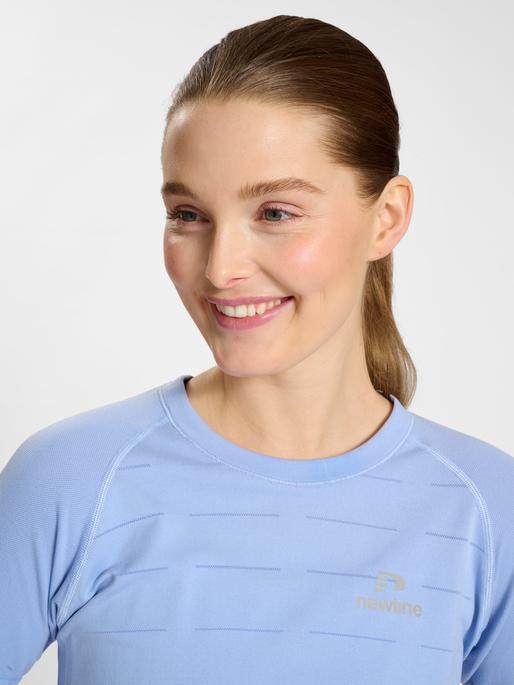 Produktbild Newline Nwlriverside Seamless T-Shirt S/S Woman (XL)