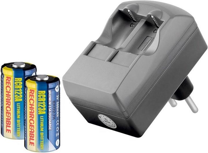 Actual product image AccuCell CR123A 2-fold charger including 2 pieces Li-ion batteries CR123A (2 pcs., CR123A, 500 mAh, Battery + charger)