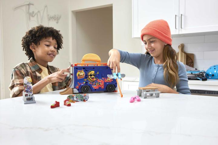 Produktbild Hot Wheels Skate Taco Truck Play Case