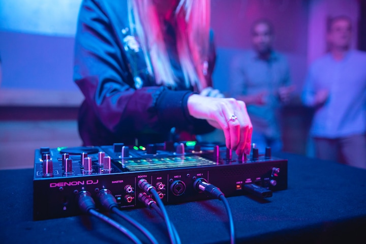Actual product image Denon DJ Prime Go