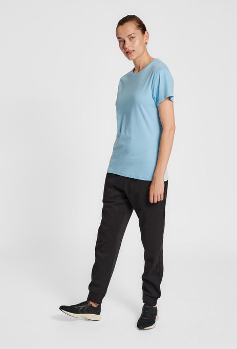 Produktbild hummel Hmlred Basic T-Shirt S/S Woman (S)