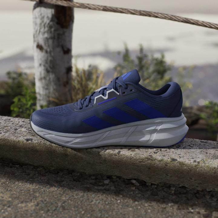 Produktbild Adidas Questar 3 (50)