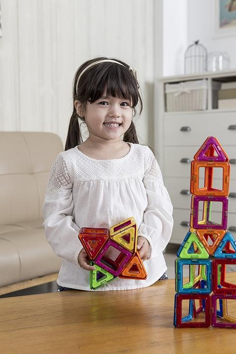 Actual product image Magformers Asmodee 701003 building toy