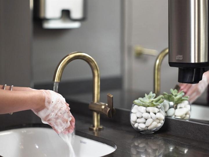 Produktbild Tork Premium-Schaumseife zur Händedekontamination (Flüssigseife, 1000 ml)