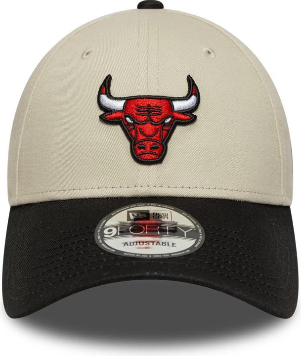 Actual product image New Era 9Forty Strapback Cap - Chicago Bulls Beige