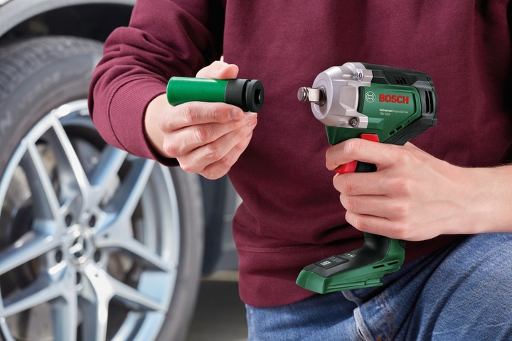 Image du produit Bosch Home & Garden UniversalImpactDrive 18V-350 (Fonctionnement sur batterie)