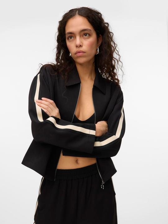 Actual product image Vero Moda VMCHRISSY Leichte Jacke Jacke (36)