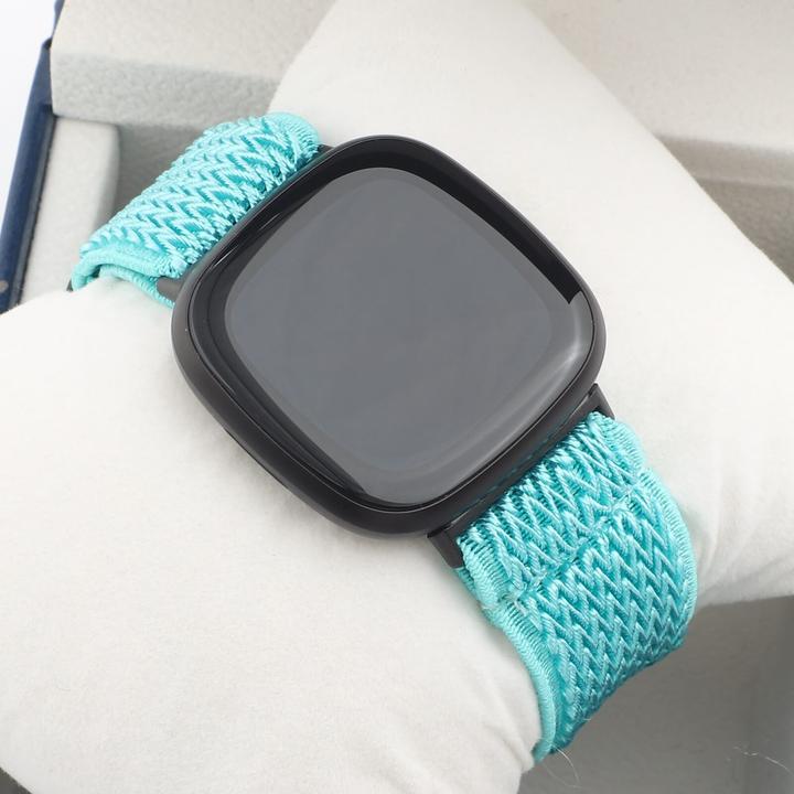 Immagine prodotto Cover-Discount Fitbit Versa 4 / Sense 2 - Bracciale di ricambio in nylon azzurro (Nylon, Versa 3, Senso)
