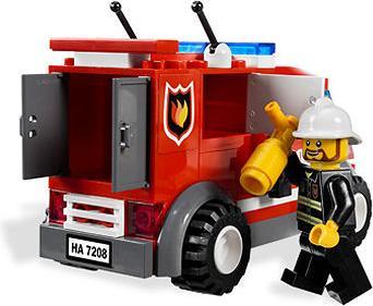 Produktbild LEGO Grosse Feuerwehr Station (7208, LEGO City)