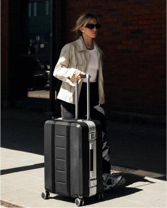 Produktbild D_b_ Ramverk Pro Check-in Luggage Medium (67 l)