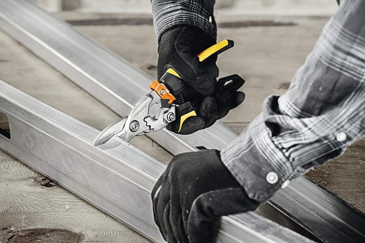 Actual product image Fiskars PowerGear Aviation tin snips, straight cut