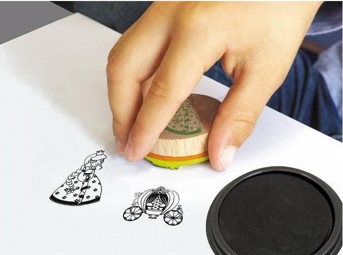 Actual product image Djeco Glow in the Dark Space