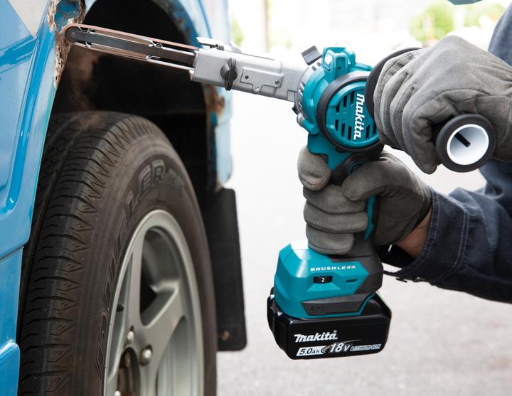 Image du produit Makita DBS180Z (Ponceuse à bande, 530 W)