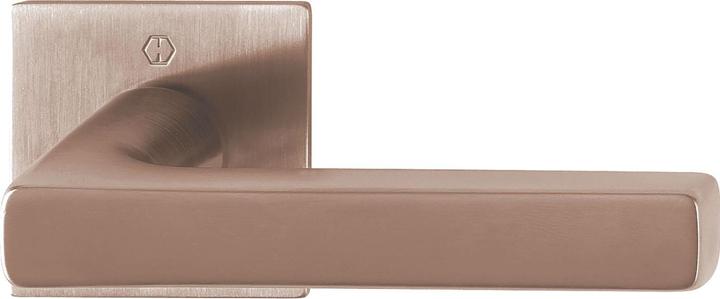 Koperkleurige satijnen afwerking